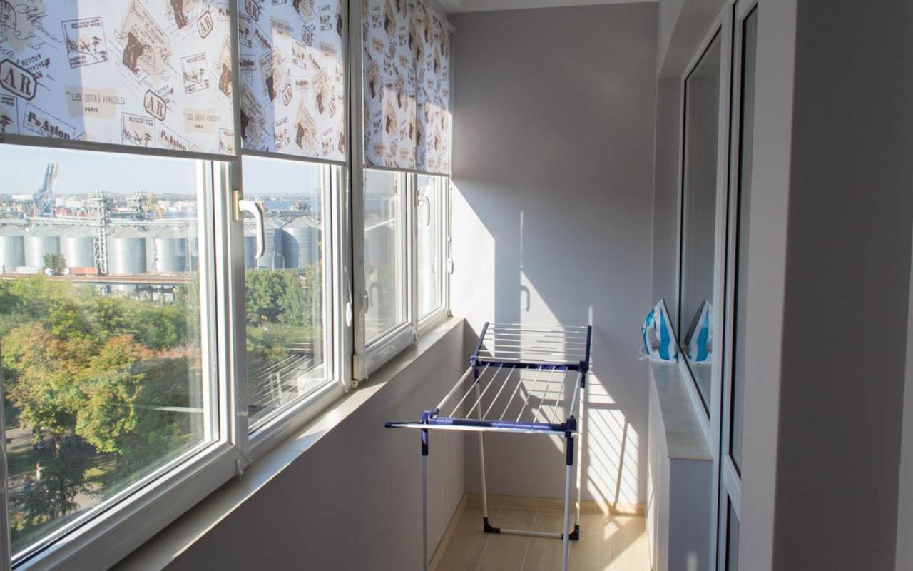 Cozy 2-Room Apartment On Zhvanetsky Boulevard Odessa Dış mekan fotoğraf